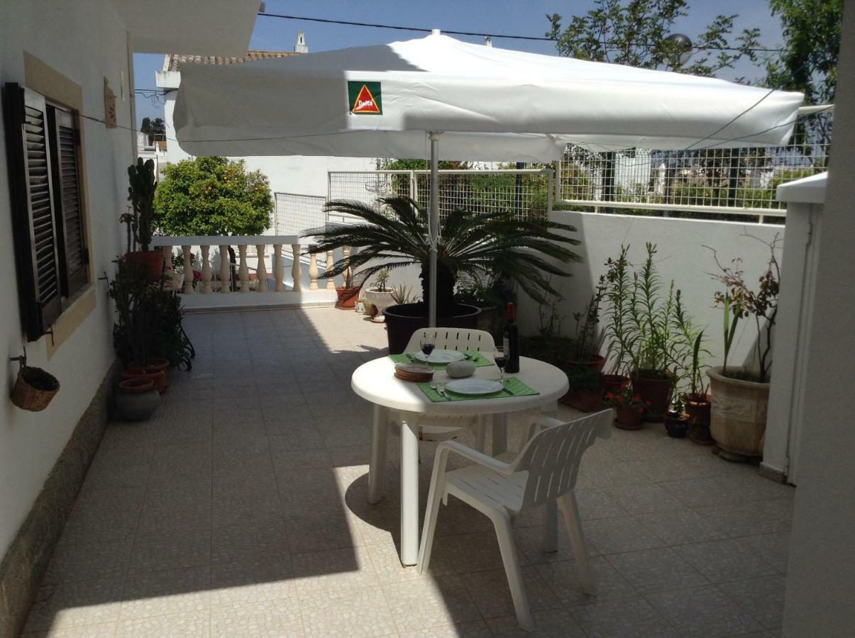 Casaduarte Courtyard Apartment Lagos Exterior photo